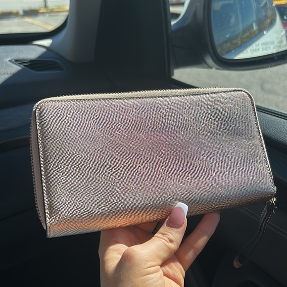 Kate spade rose gold wallet/handbag - Picture 2 of 4